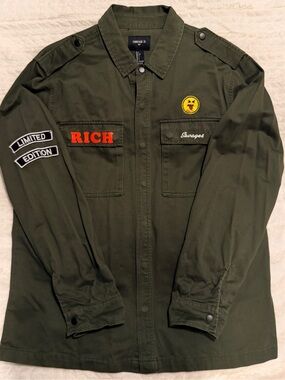 Forever 21 Men's Dark‎ Olive Green Button-Up Limited edition Long sleeve